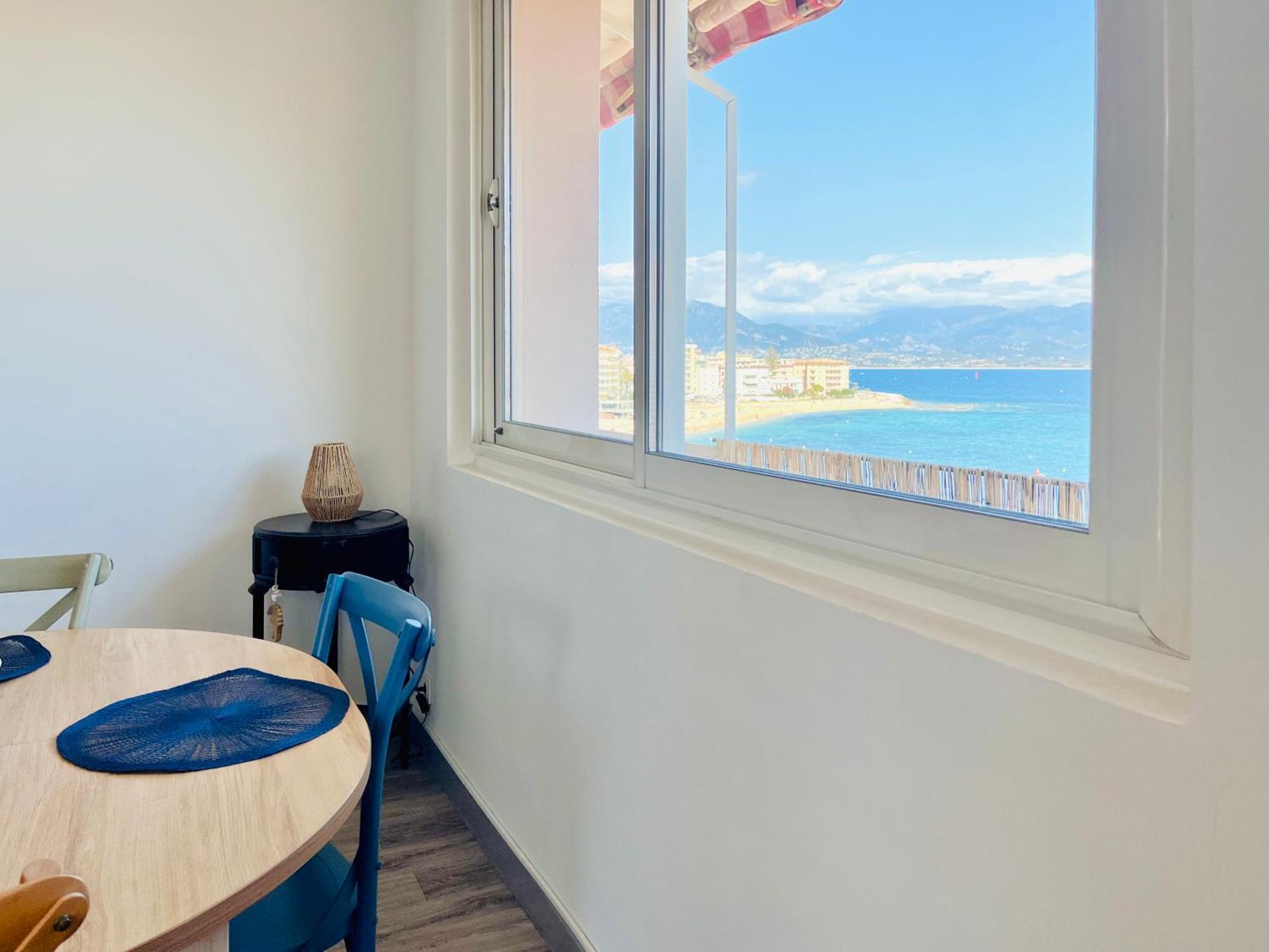 Front De Mer Beau T3 Climatise Balcon Parking Ajaccio Ajaccio  Eksteriør bilde