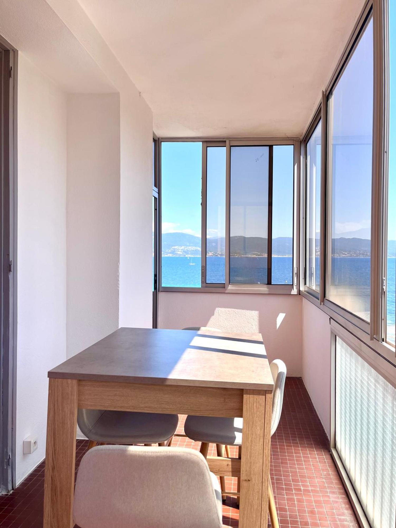 Front De Mer Beau T3 Climatise Balcon Parking Ajaccio Ajaccio  Eksteriør bilde