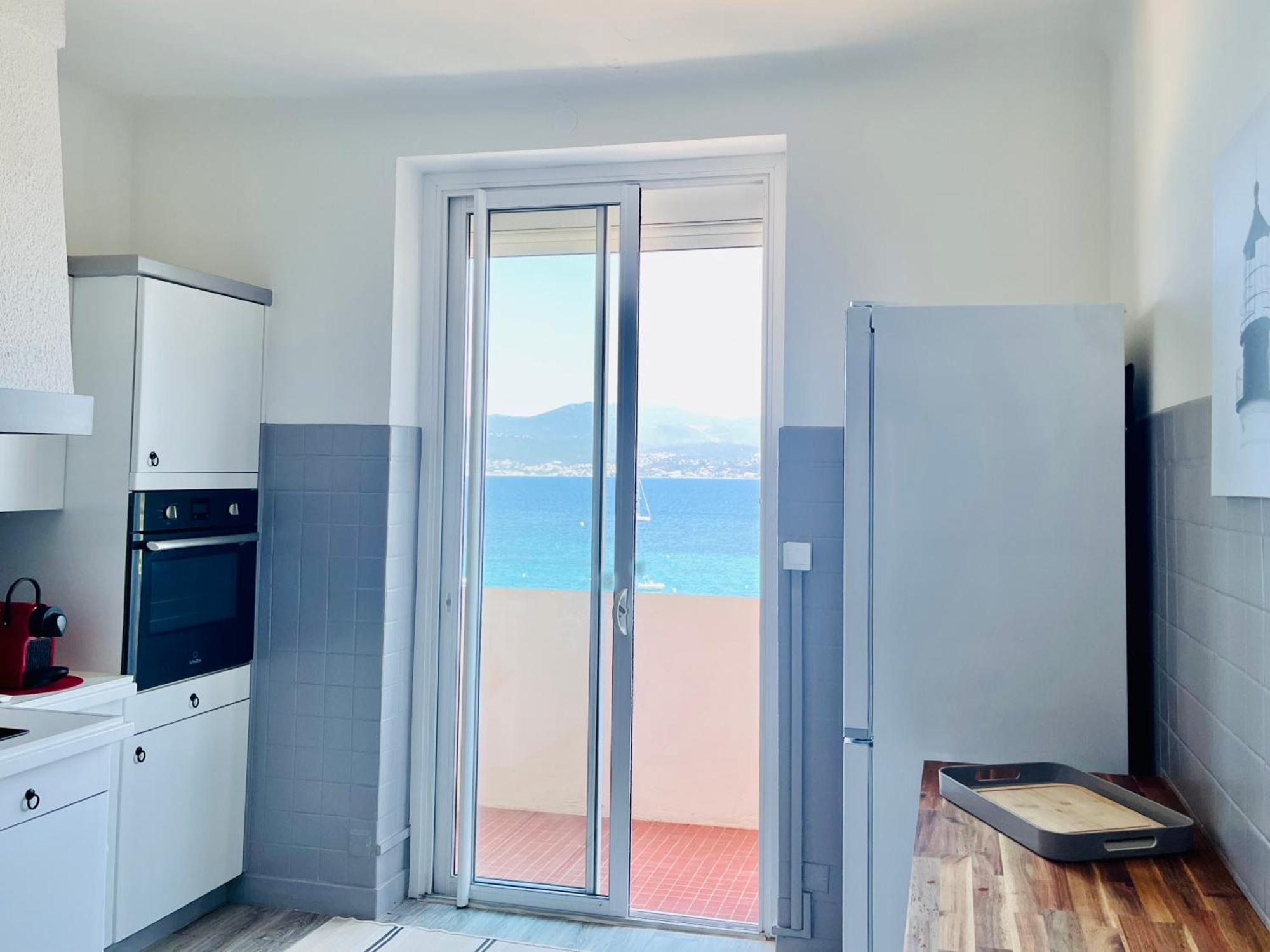 Front De Mer Beau T3 Climatise Balcon Parking Ajaccio Ajaccio  Eksteriør bilde
